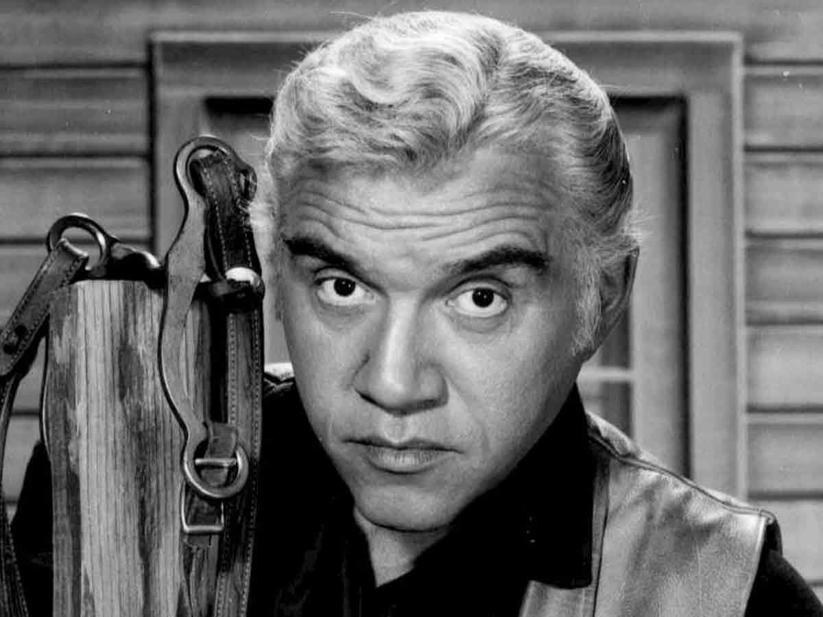 Lorne Greene was a Canadian newscaster before Bonanza.