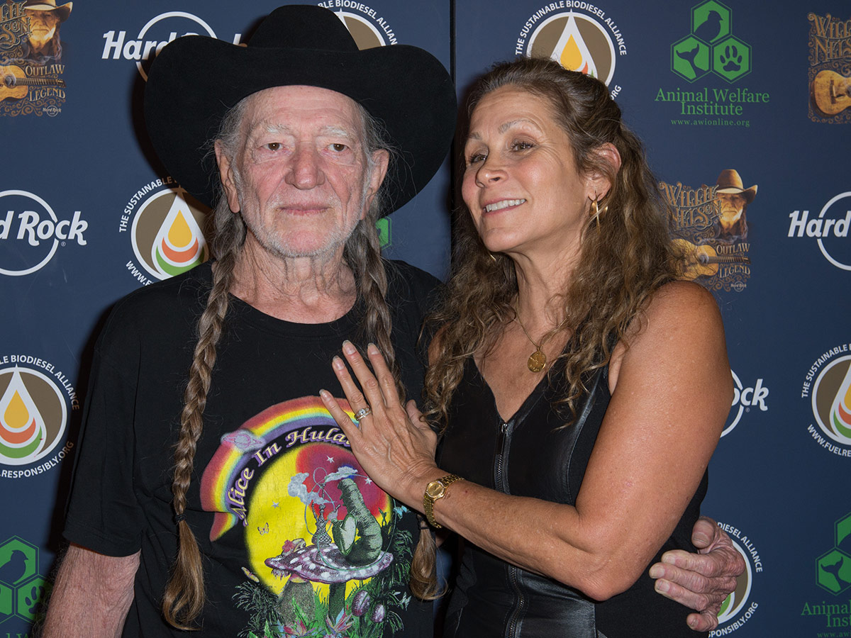 Willie Nelson and Annie D'Angelo