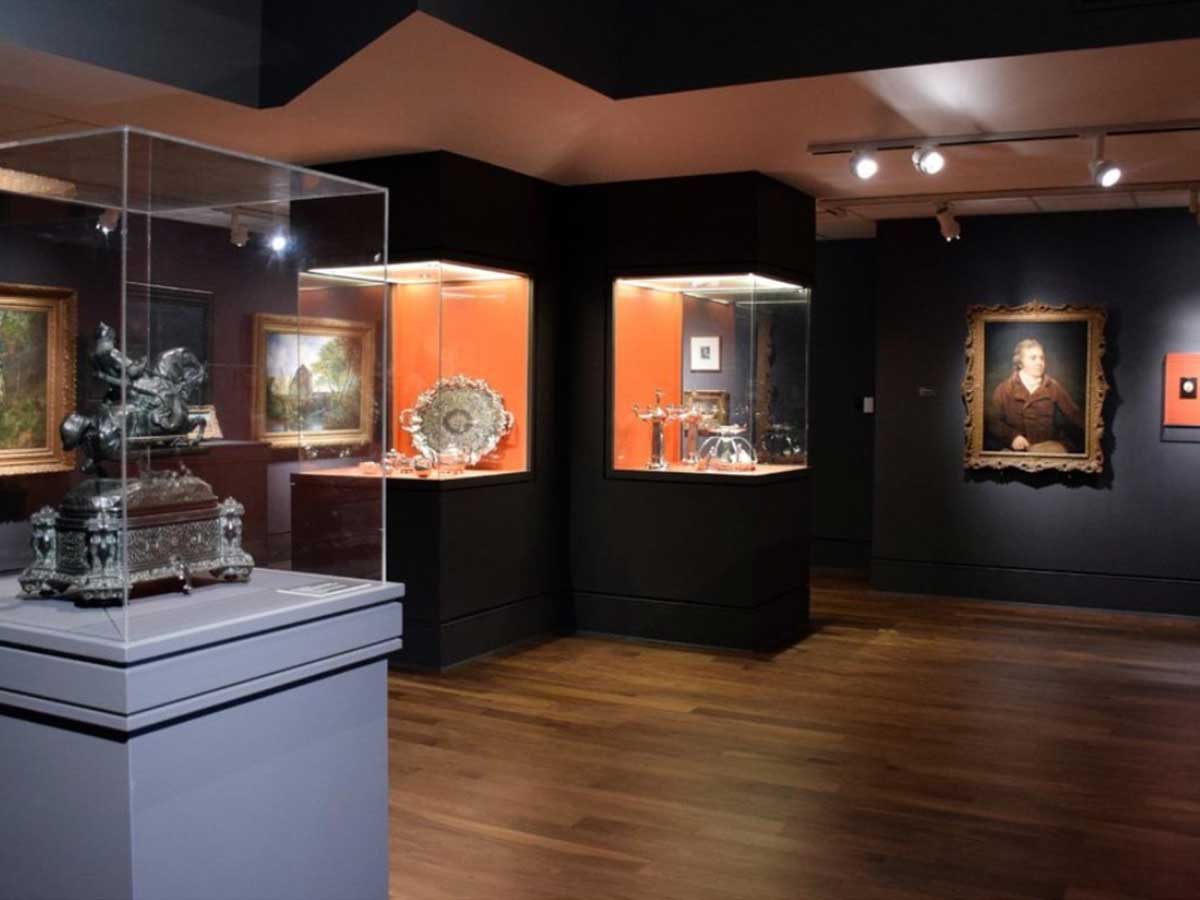 2. Mobile Museum Of Art