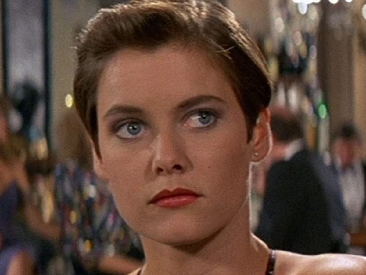 Carey Lowell - Pam Bouvier - Then