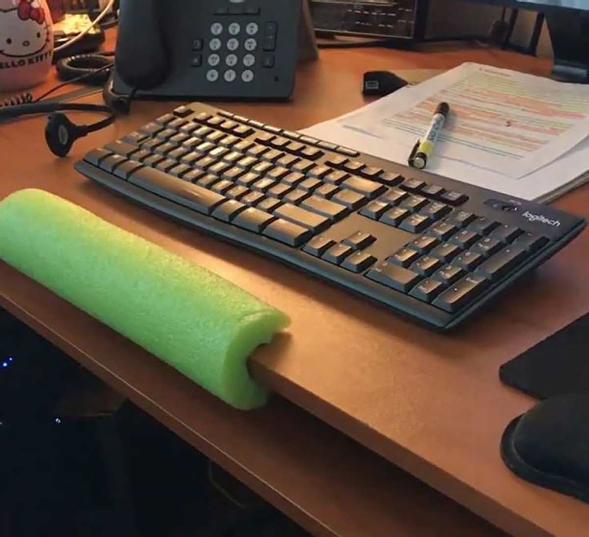 Desk Wrist Support