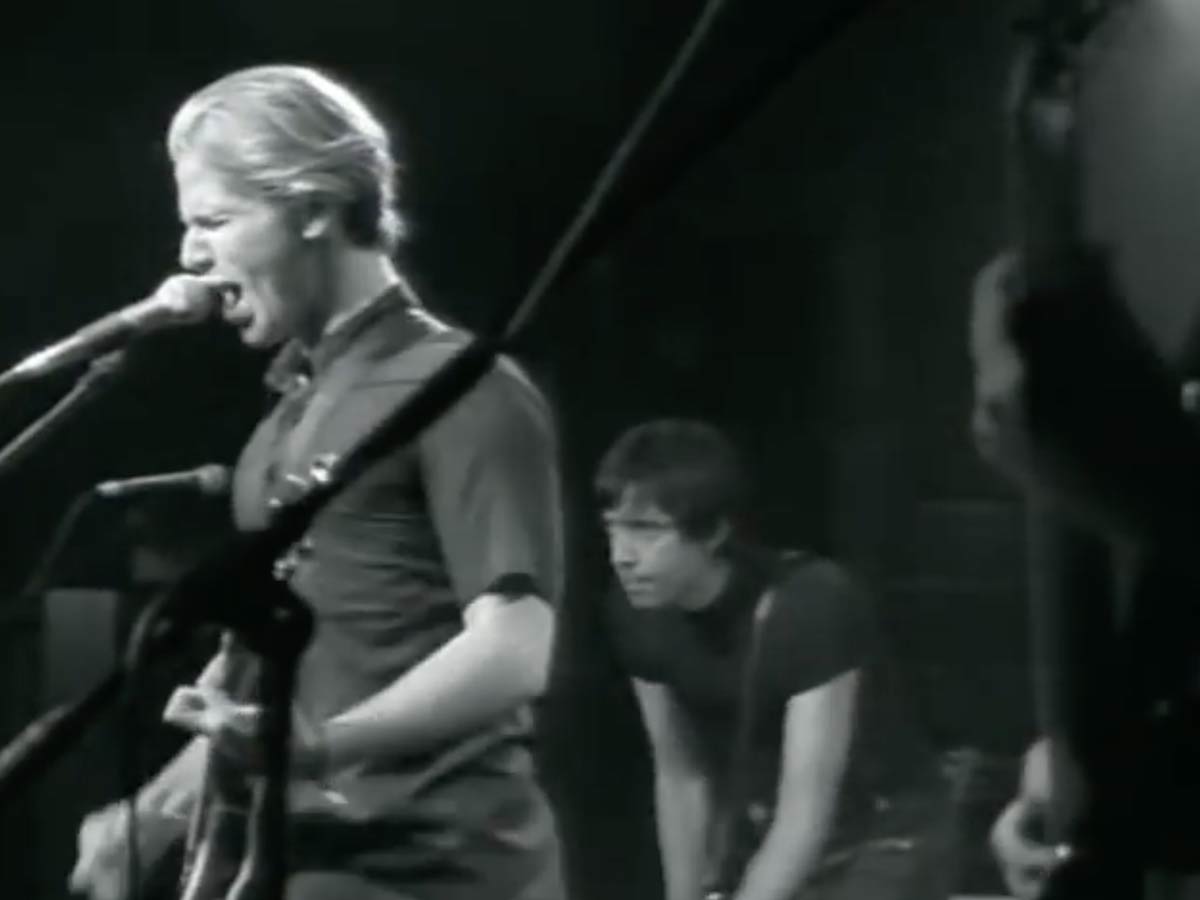 "Hanging By A Moment"| Lifehouse