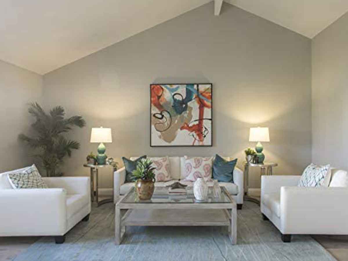 The Homeowners Get Free Furniture