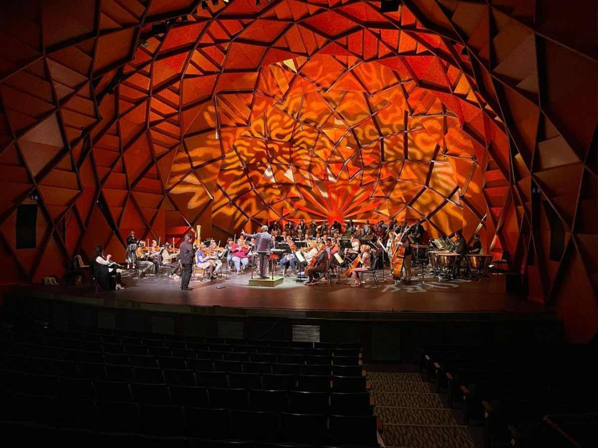 4. Globe-News Center For The Performing Arts