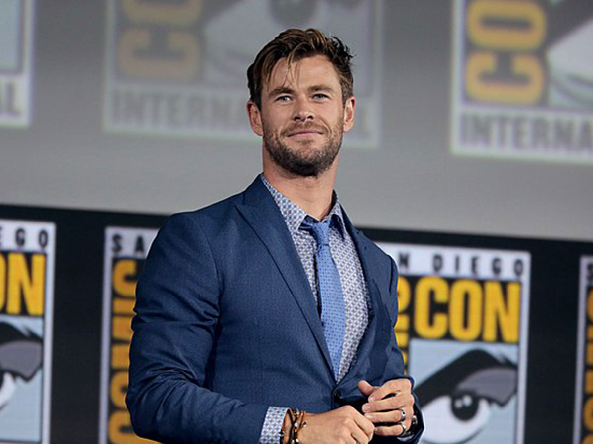 Chris Hemsworth: "The Godlike Chris"