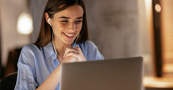5 Reasons a Customer Service Chatbot Saves Time