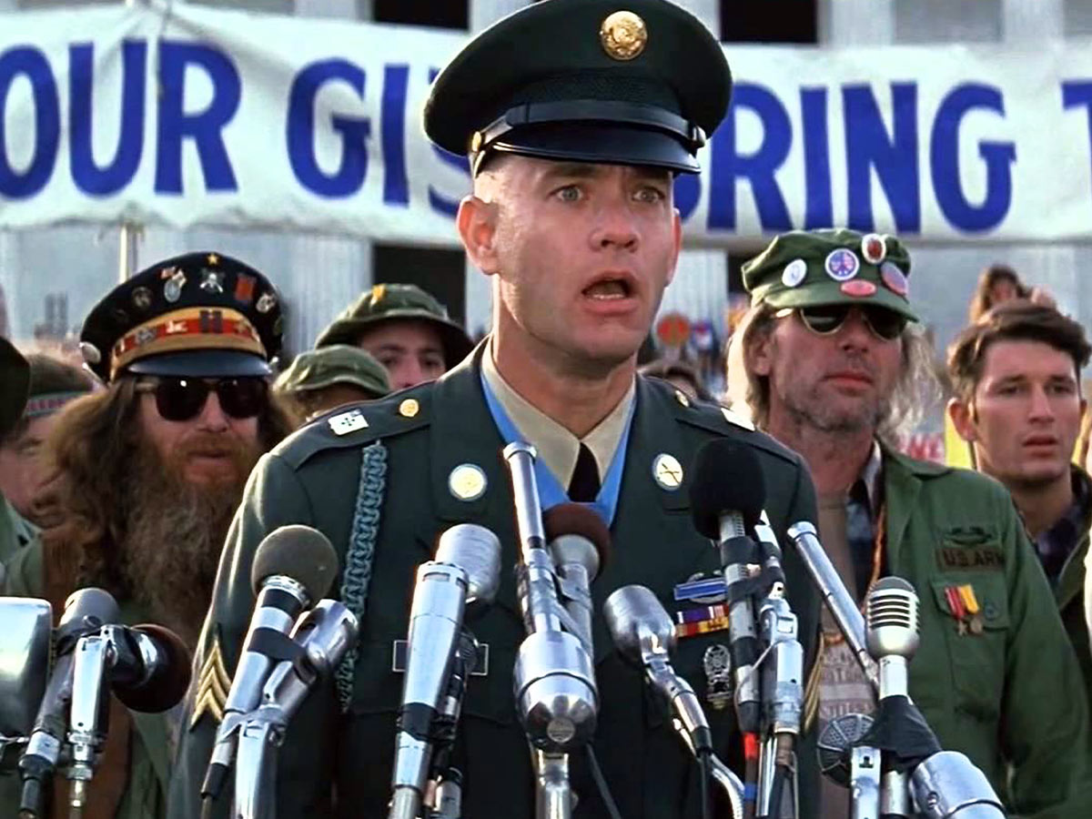 Tom Hanks Told Us What Was Said When the Microphone Was Pulled
