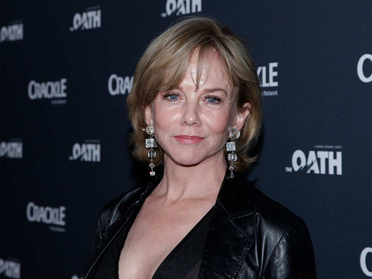 Ashley Pfister | Linda Purl