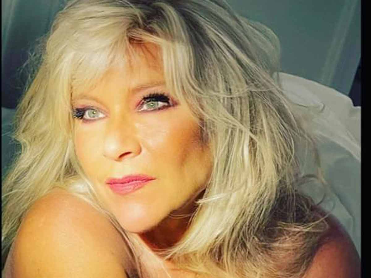 Samantha Fox