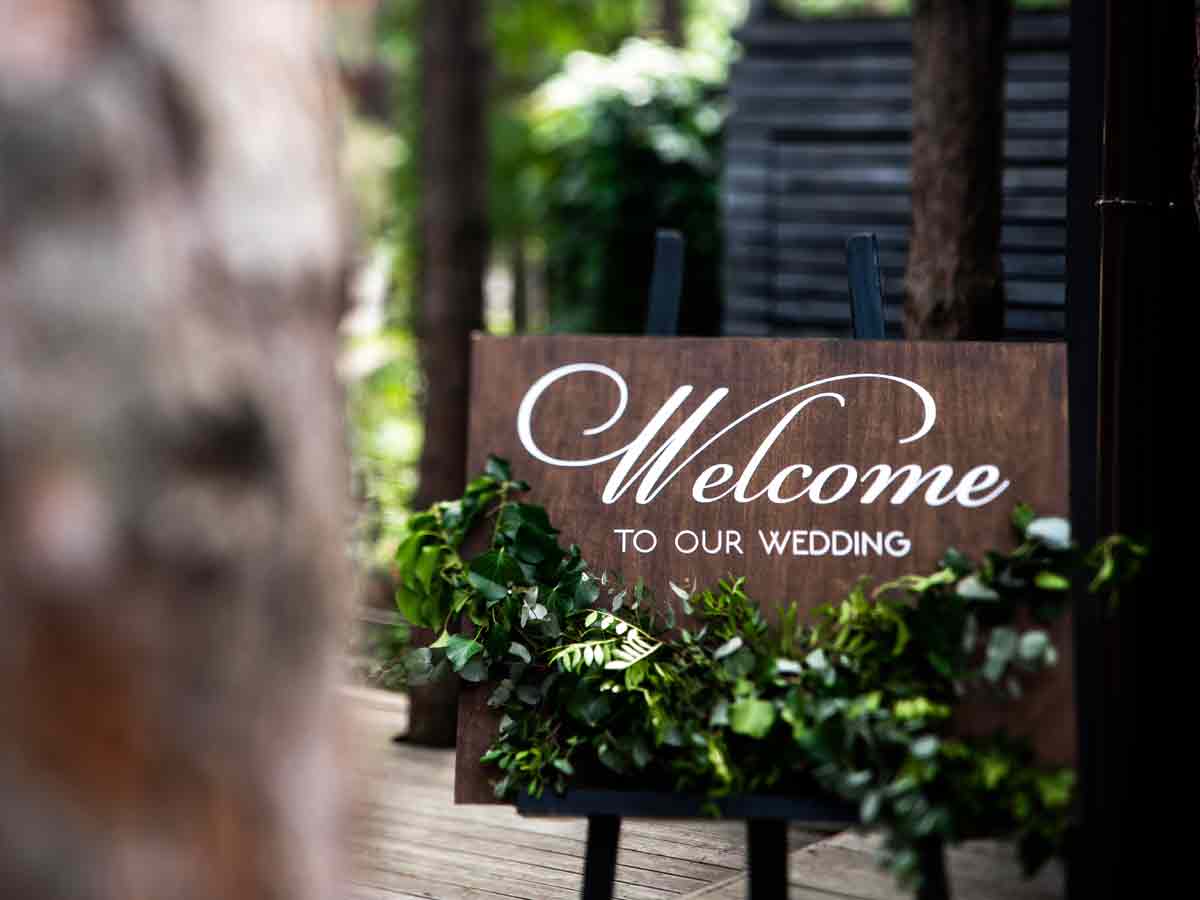 Weekday Weddings