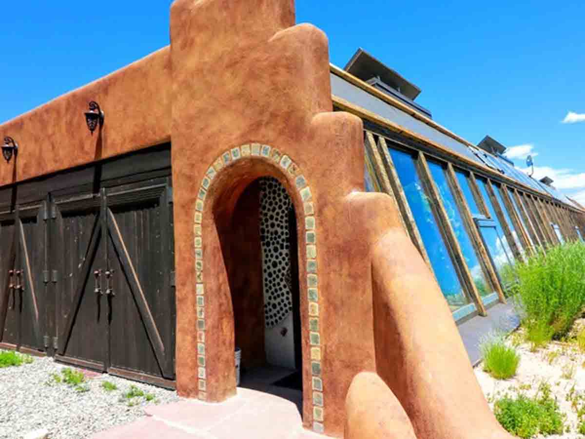 13. Earthship Biotecture