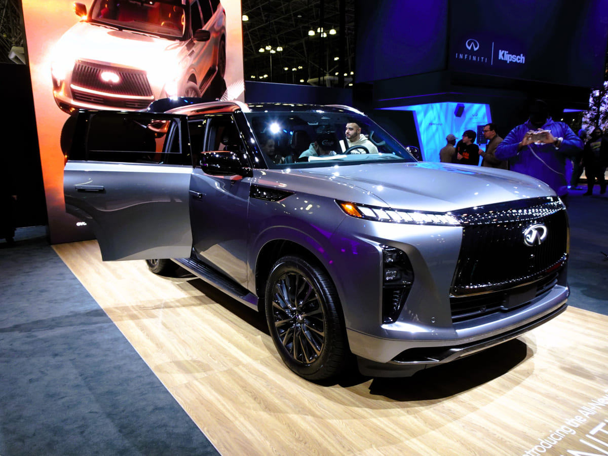 INFINITI QX80