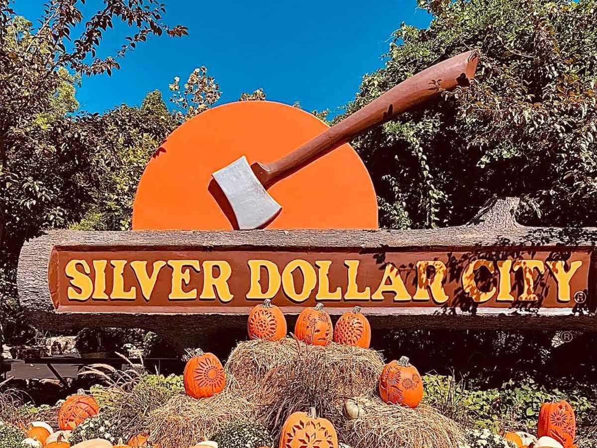 Branson, MO - Silver Dollar City & White Water