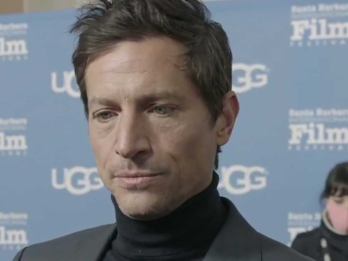 Simon Rex