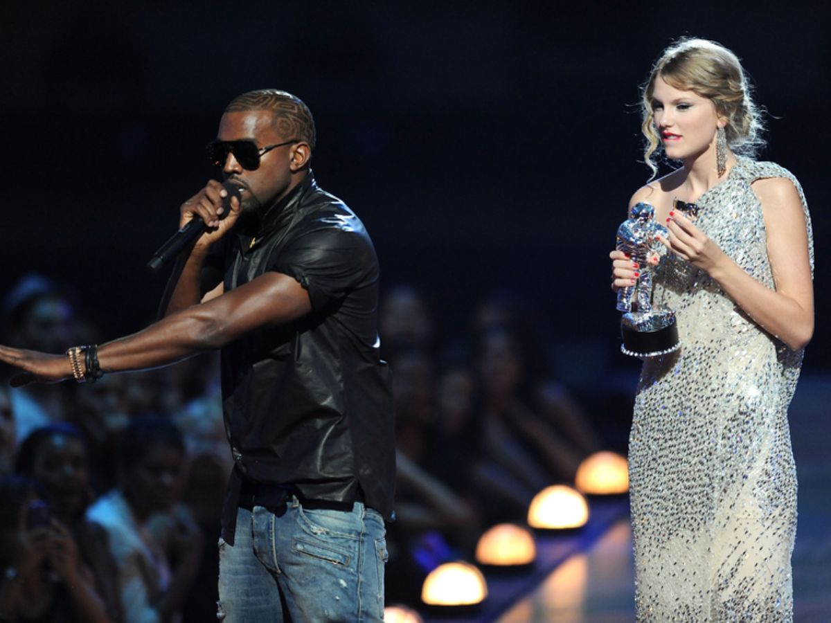 Kayne Interrupts Taylor’s VMA Speech – Sept 2009