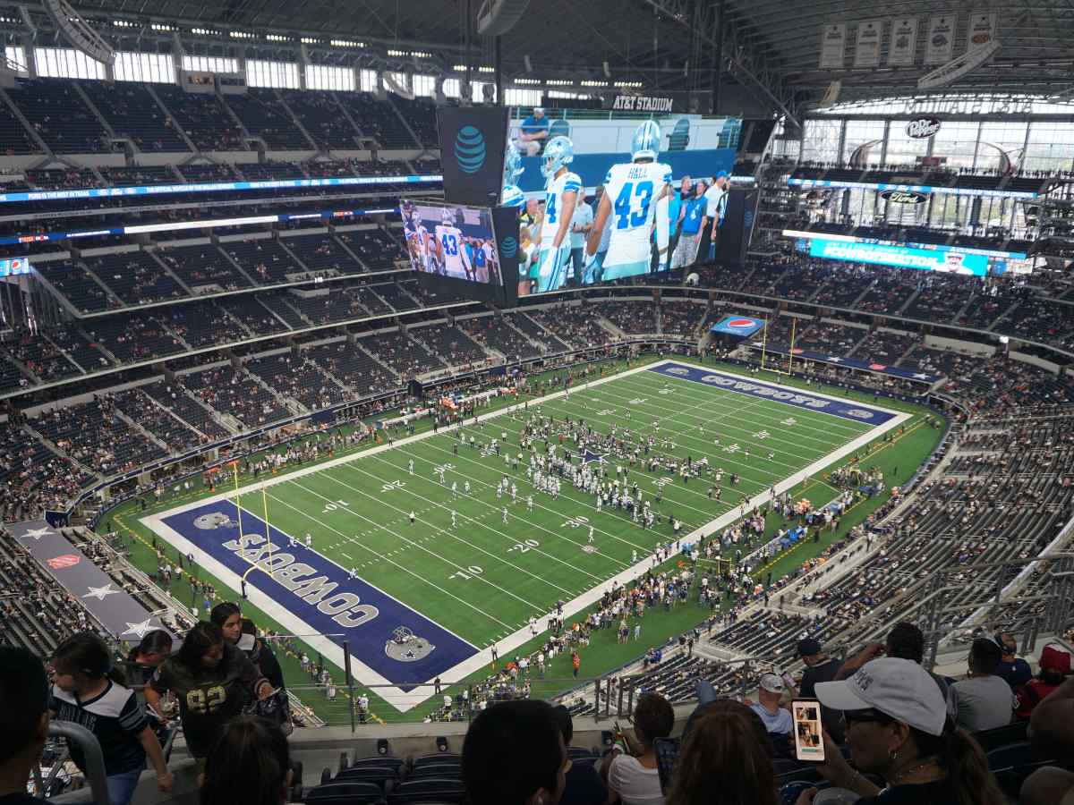 2. AT&T Stadium (Dallas Cowboys)