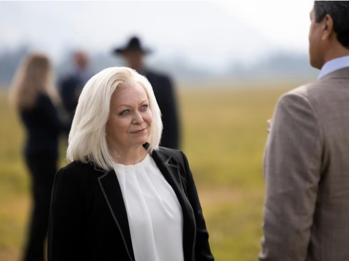 Jacki Weaver as Caroline Warner
