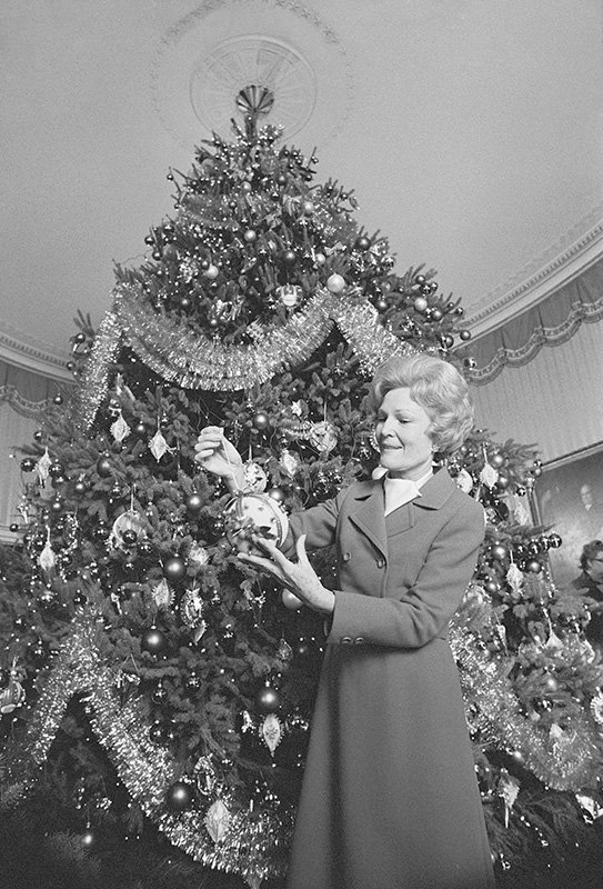 1970: First Lady Pat Nixon