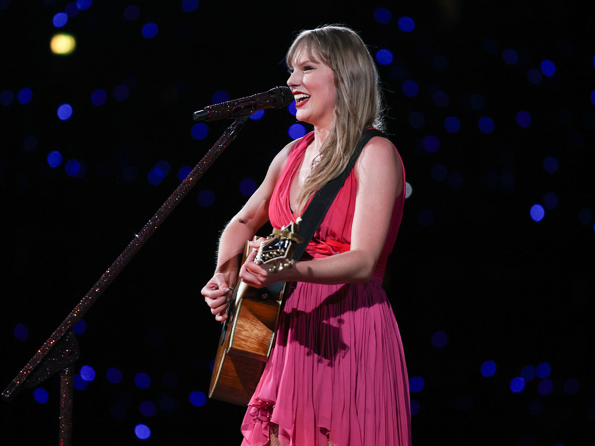 Sleeveless Acoustic Set Dress