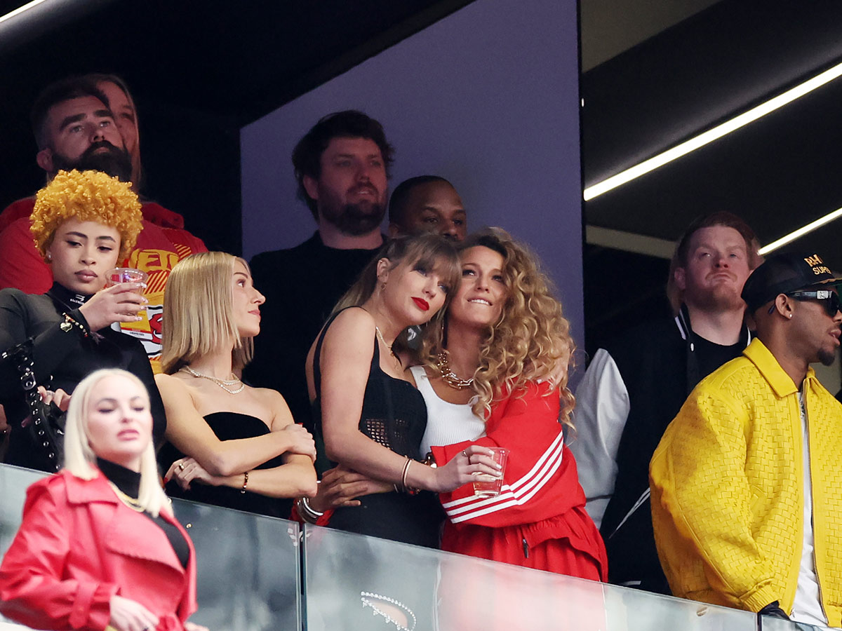 Taylor and Blake Having a Post Moment