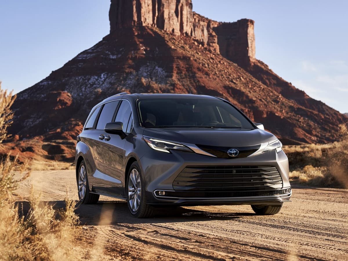 8. TOYOTA SIENNA