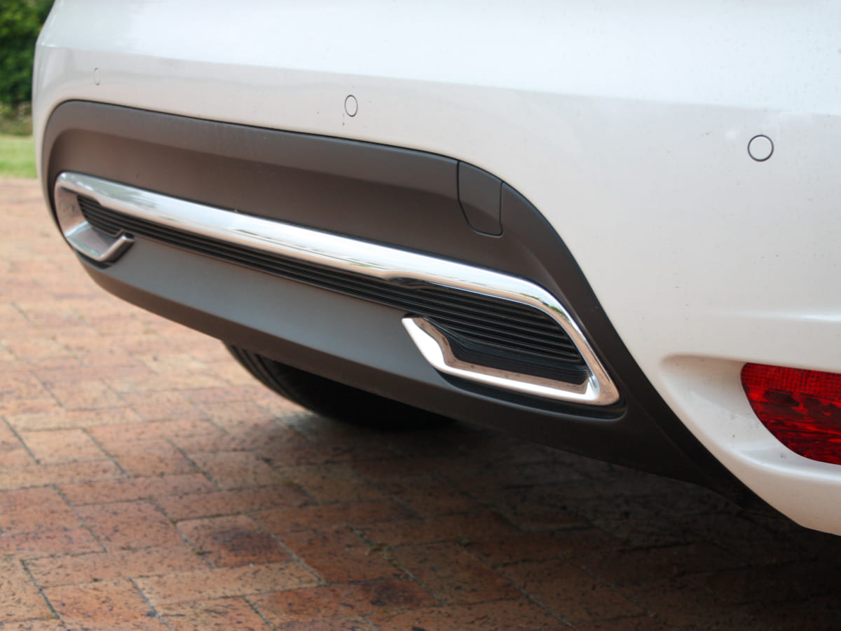 7. Fake Exhaust Pipes and Tips