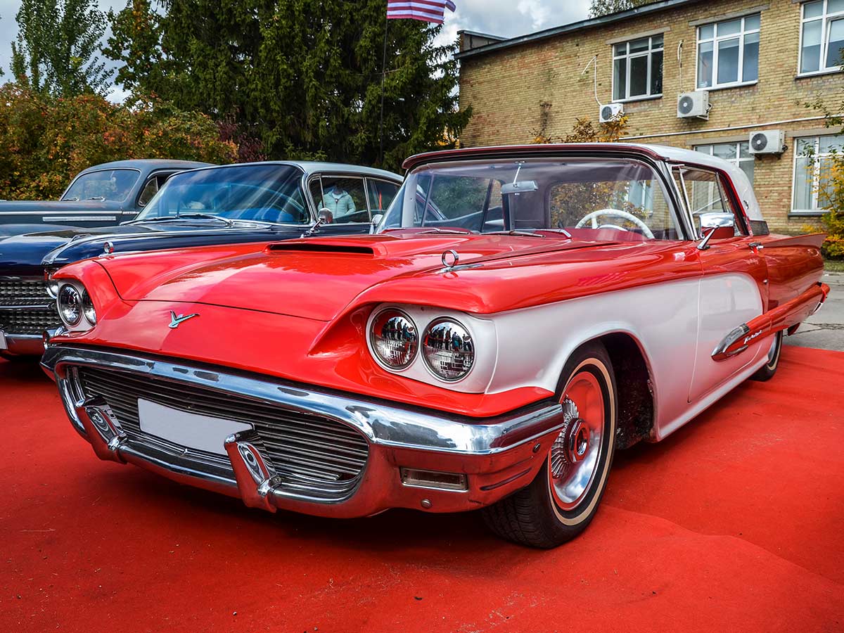 3. 1958 Thunderbird