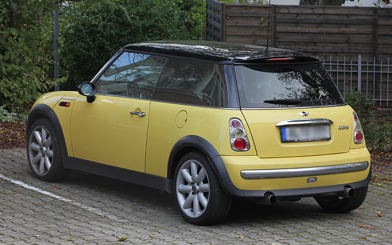 MINI Cooper: The Quirky Individualist