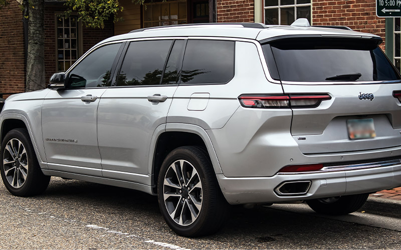 Jeep Grand Cherokee: Ms. Independent