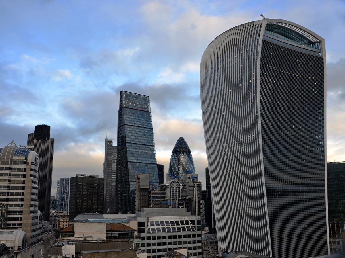 London’s “Walkie Talkie” Tower