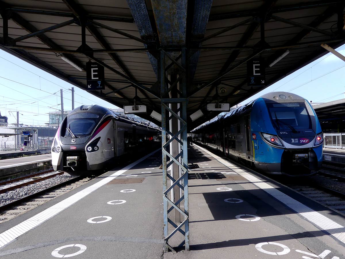 SNCF Oversized Trains