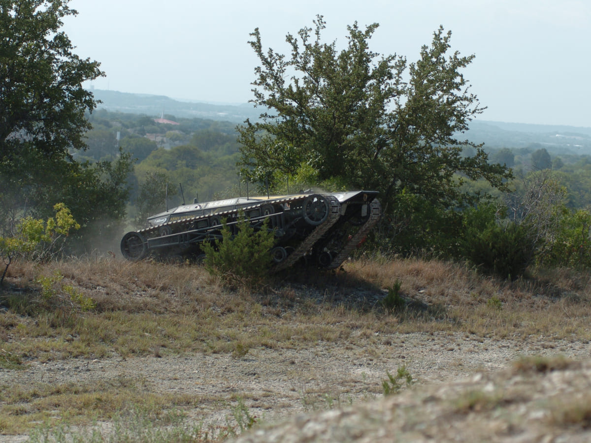 Ripsaw EV3-F4