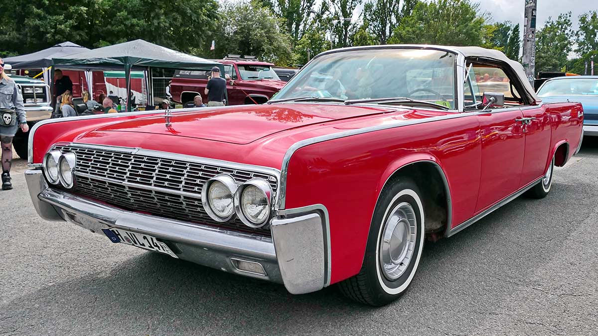 Lincoln Continental