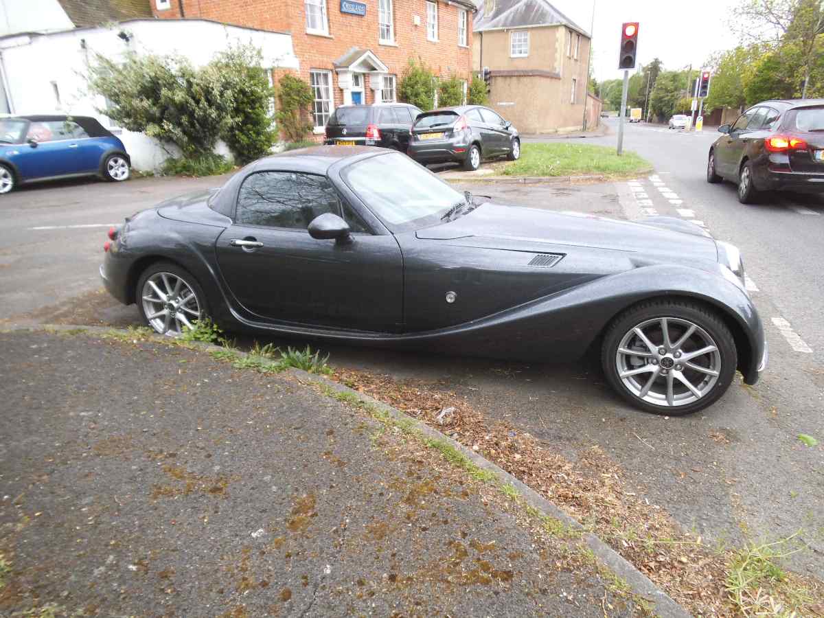 Mitsuoka Roadster
