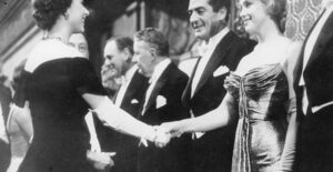 20 Photos That Challenge Our Views on History