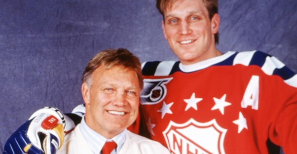 Bobby and Brett Hull pose for a picture
