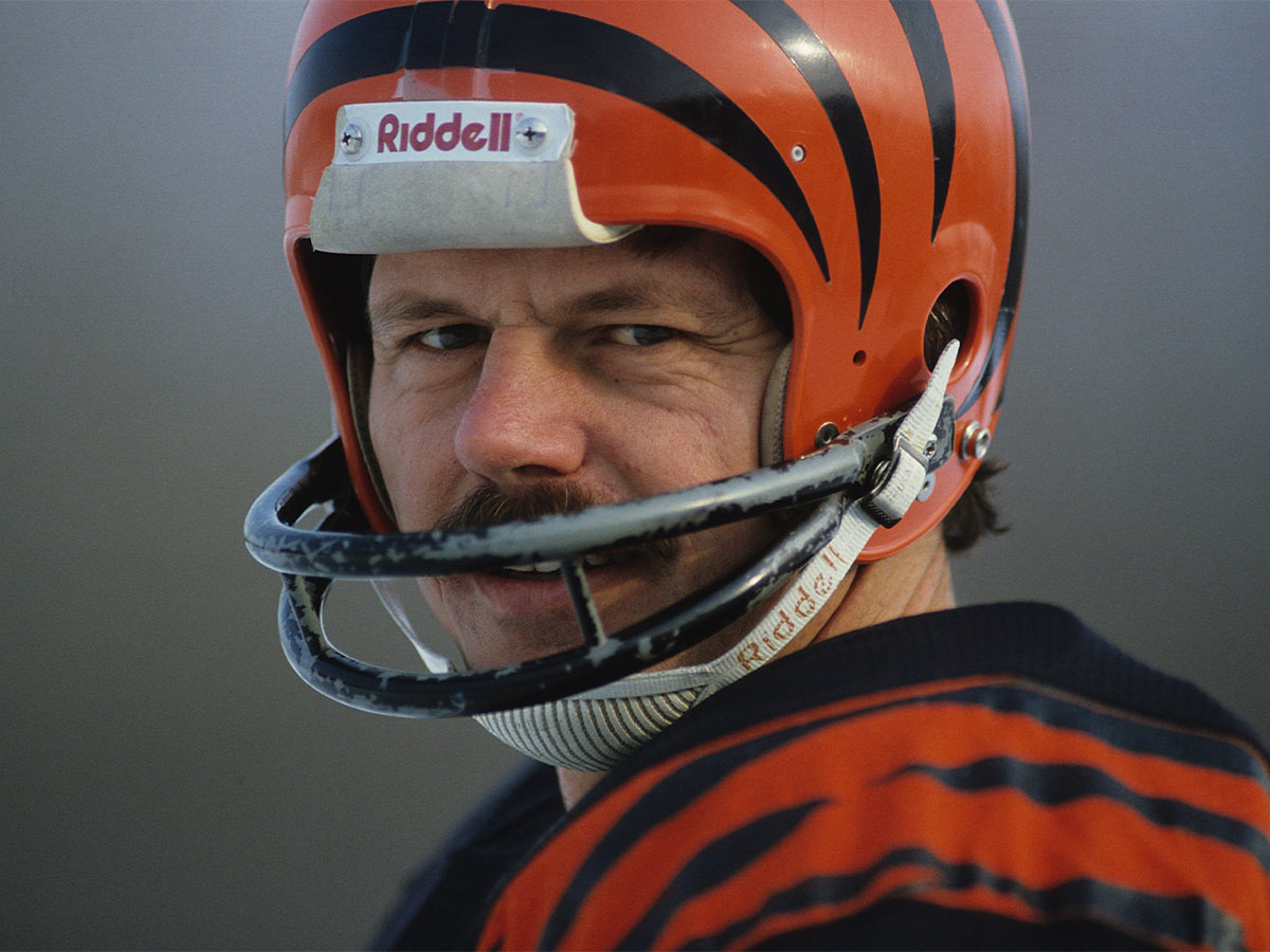 Ken Anderson - Cincinnati Bengals (32,838 yards)