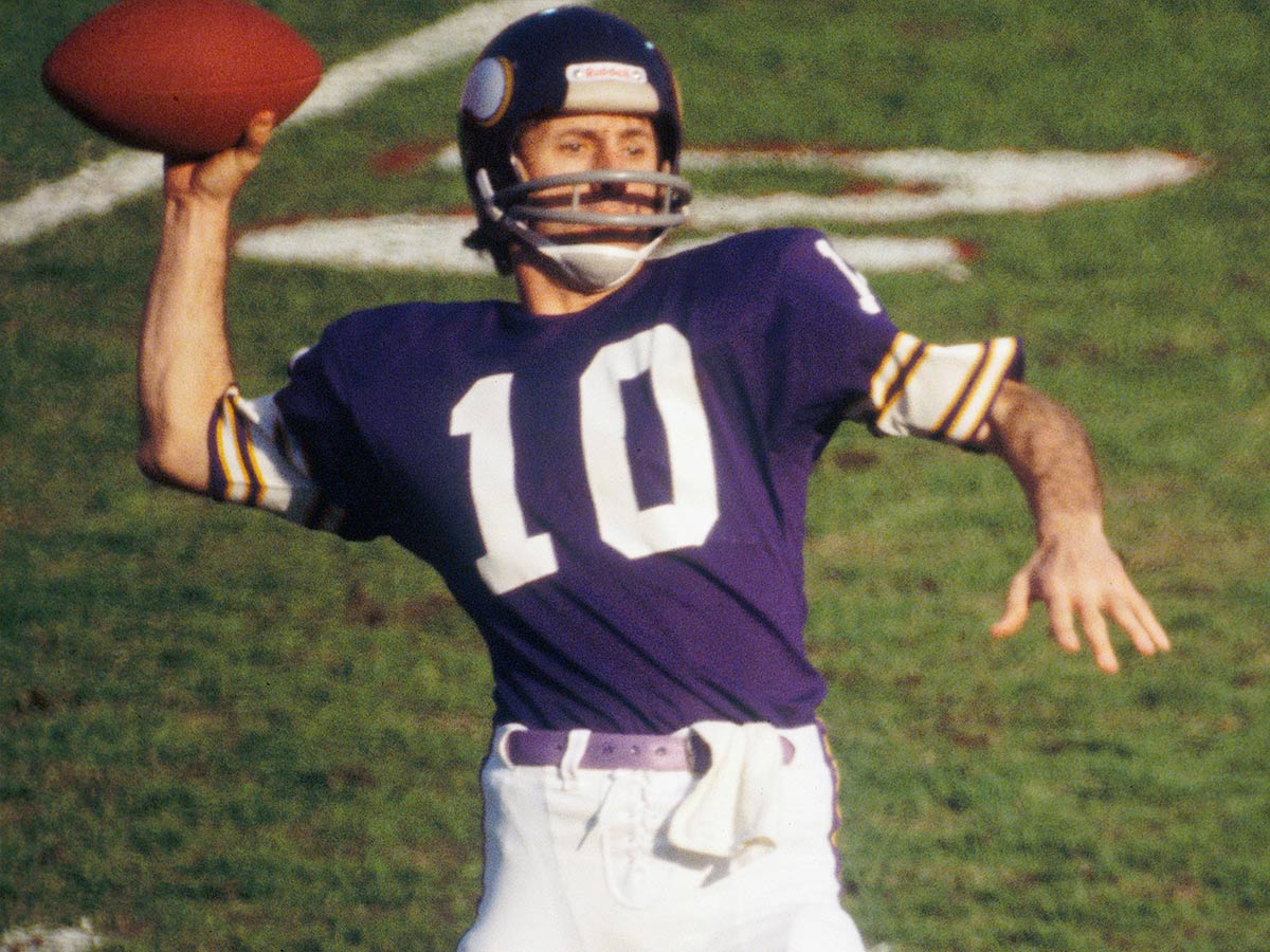 Fran Tarkenton - Minnesota Vikings (33,098 yards)