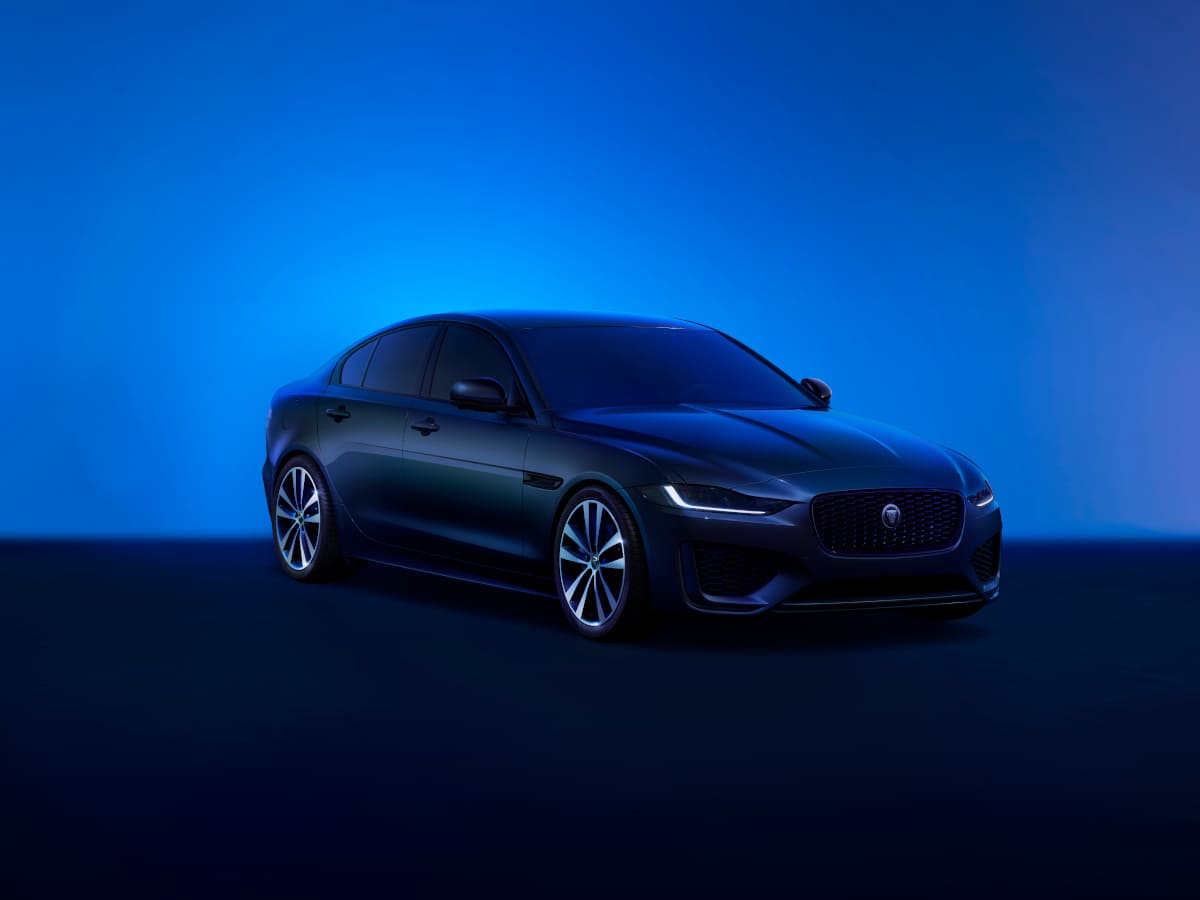 Jaguar XE