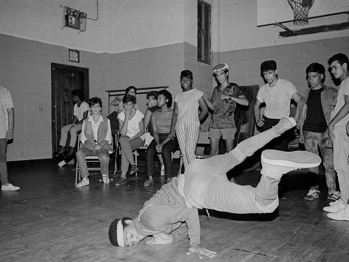 Breakdancing