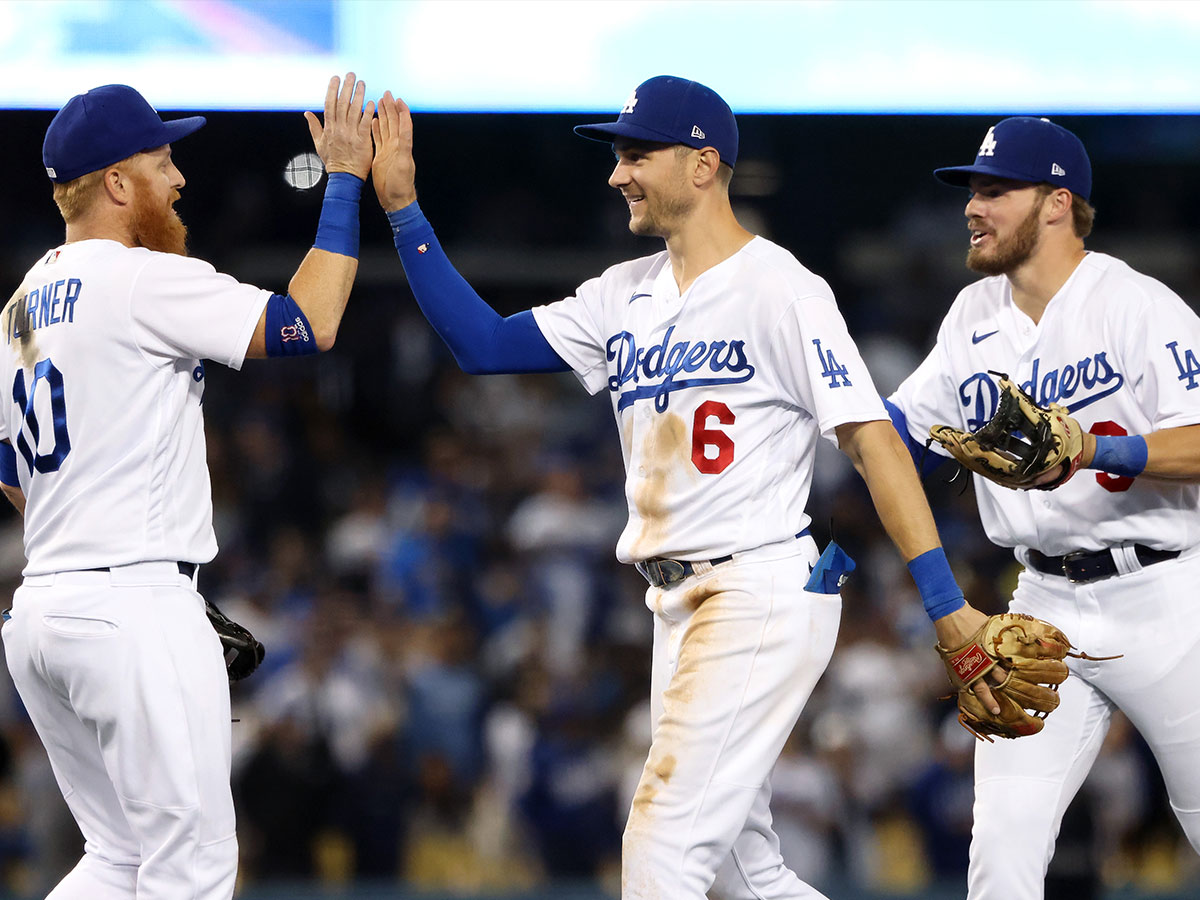 Los Angeles Dodgers — 7 Wins