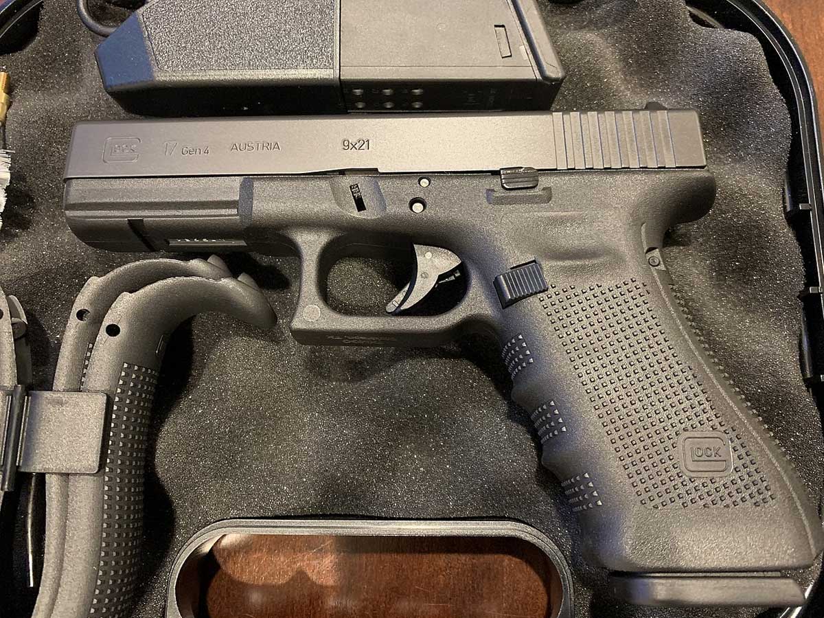 Glock G17