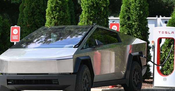 Tesla’s Self-Driving Tech and Its Impact on the Trucking Industry