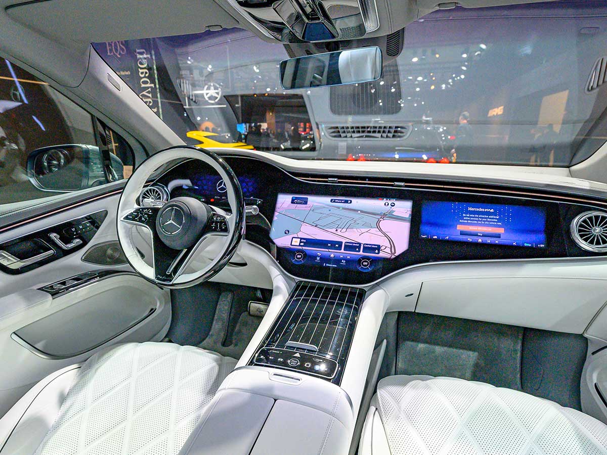 2025 Mercedes-Maybach EQS SUV