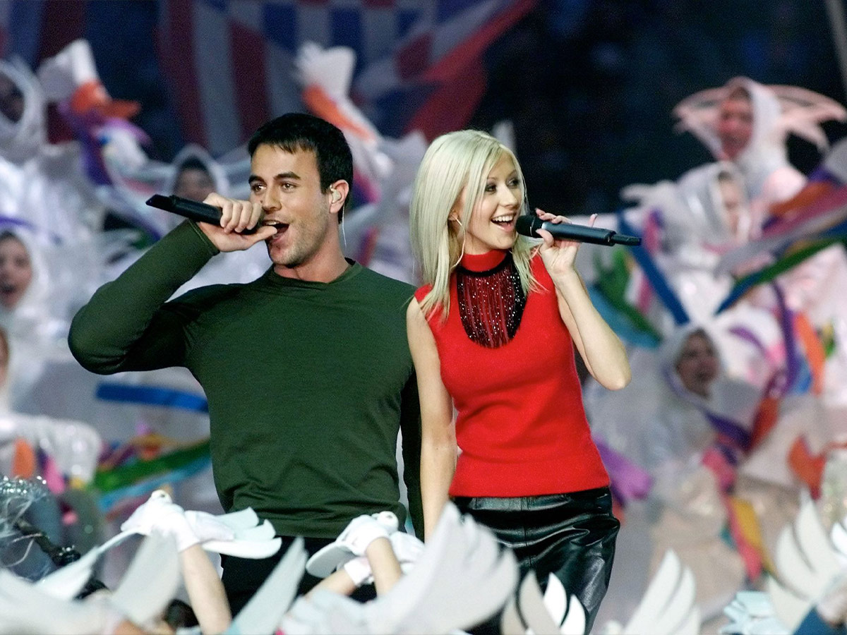 2000 — Phil Collins, Christina Aguilera, Enrique Iglesias, and Toni Braxton