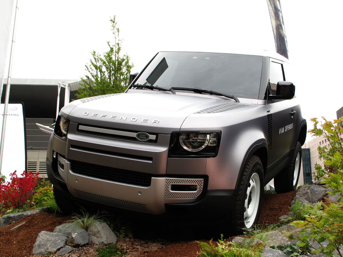 Land Rover Defender
