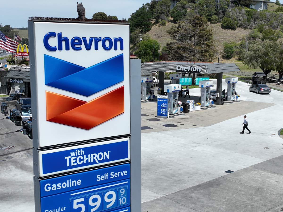 Chevron: 8,000 Jobs Cut (15-20% of Global Workforce)