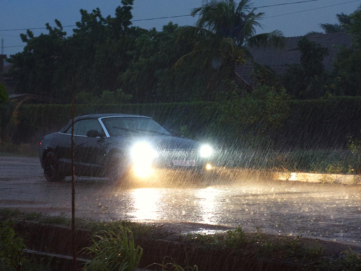 Using High Beams in Traffic