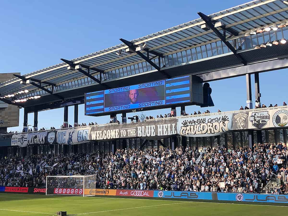 30. Sporting Kansas City (-1)