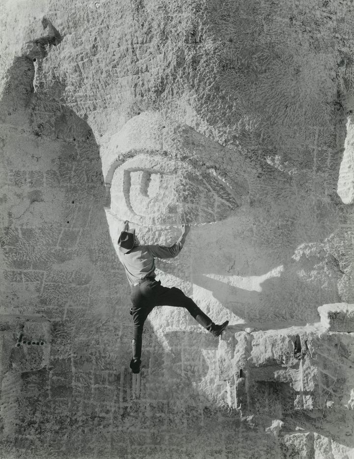 Carving Thomas Jefferson’s Eye, 1930s